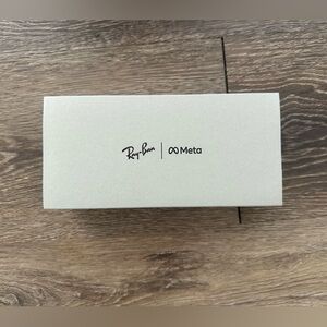 Ray-Ban Meta Smart Glasses